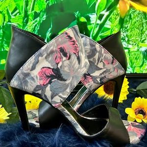 Gorgeous Unique Heels